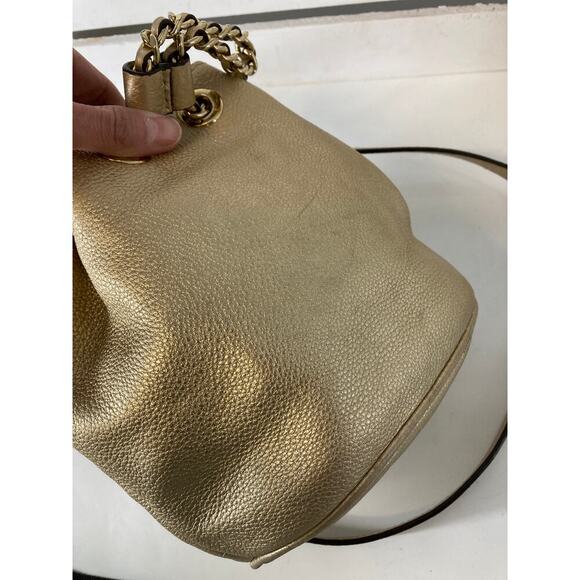 MICHAEL KORS, MINI GOLD PEBBLED LEATHER CROSSBODY BAG - Picture 10 of 15
